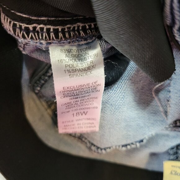 Democracy Womens Shorts 18W Plus Ab Technology Medium Blue Denim Comfy SHO19E - Picture 10 of 10